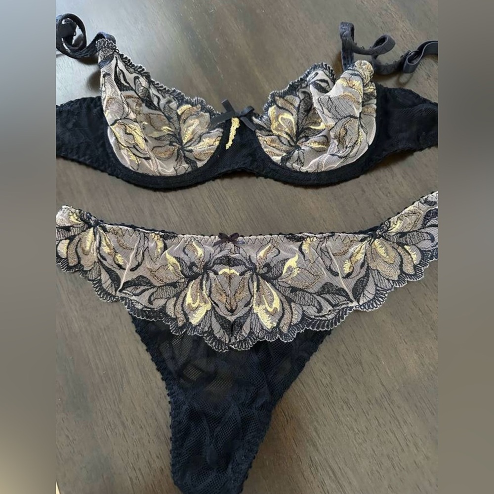 Elegant Black and Gold Lace Lingerie Set